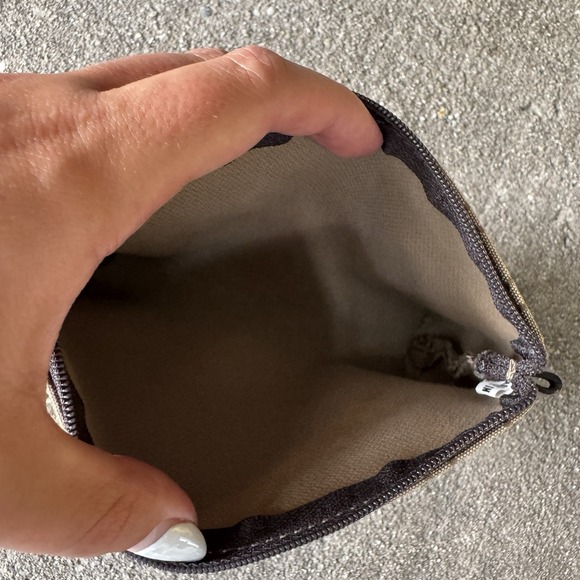 Dooney & Bourke Signature DB‎ Tan Brown Coin Purse - Picture 2 of 2